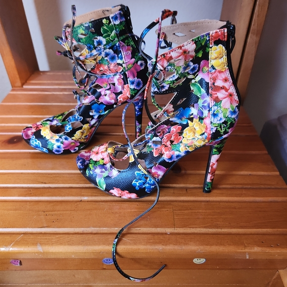 Chase + Chloe Shoes - Chase & Chloe